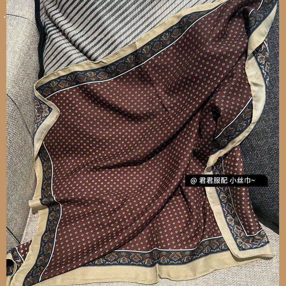 君君服配万能洋气百搭小丝巾女2025新款搭配衣服披肩屁帘方巾围巾
