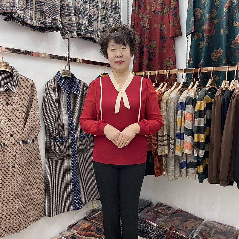 四十岁女人早春新款雪纺拼接显瘦打底衫女2022洋气妈妈长袖t恤衫