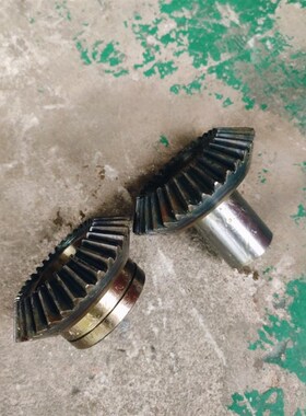 芜湖恒升T6213 /6513数显镗床配件工作台伞齿Z34