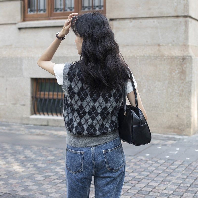 复古菱格针织马甲女款2025新款无袖毛衣马夹春秋外穿叠穿坎袖背心