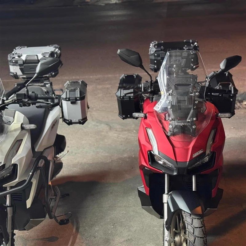 摩托车28L边箱摩托车18L电动车三箱边箱安装支架侧边箱通用两侧箱