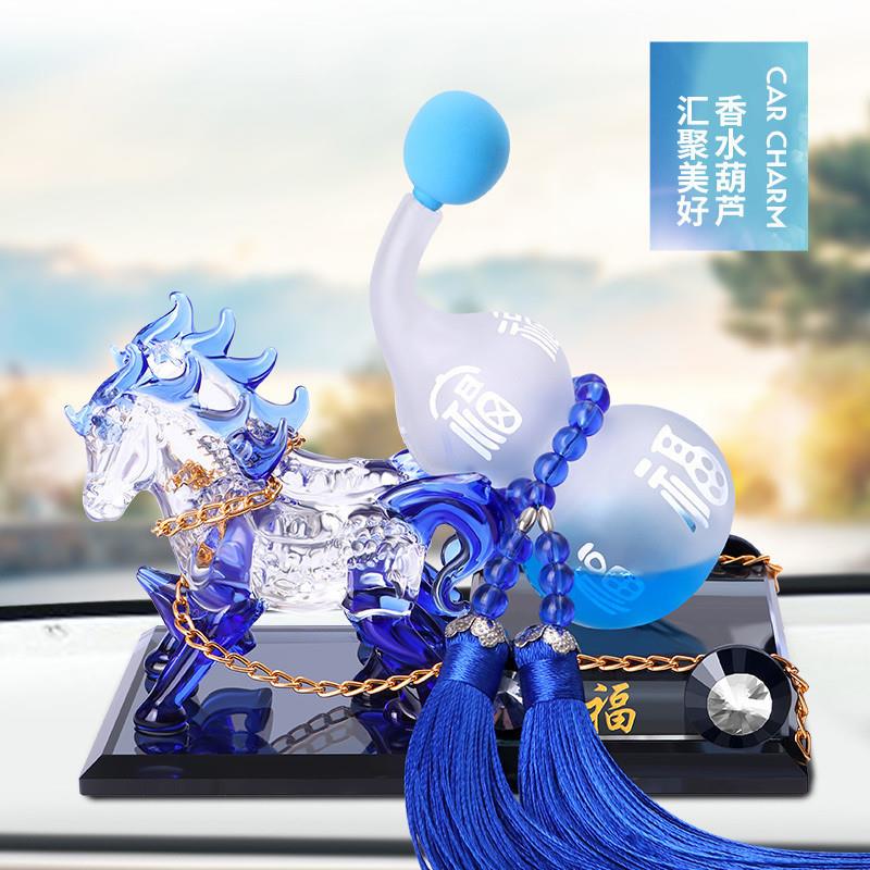 车载香水座式汽车香水摆件创意马车车内饰品摆件车用车上装饰用品