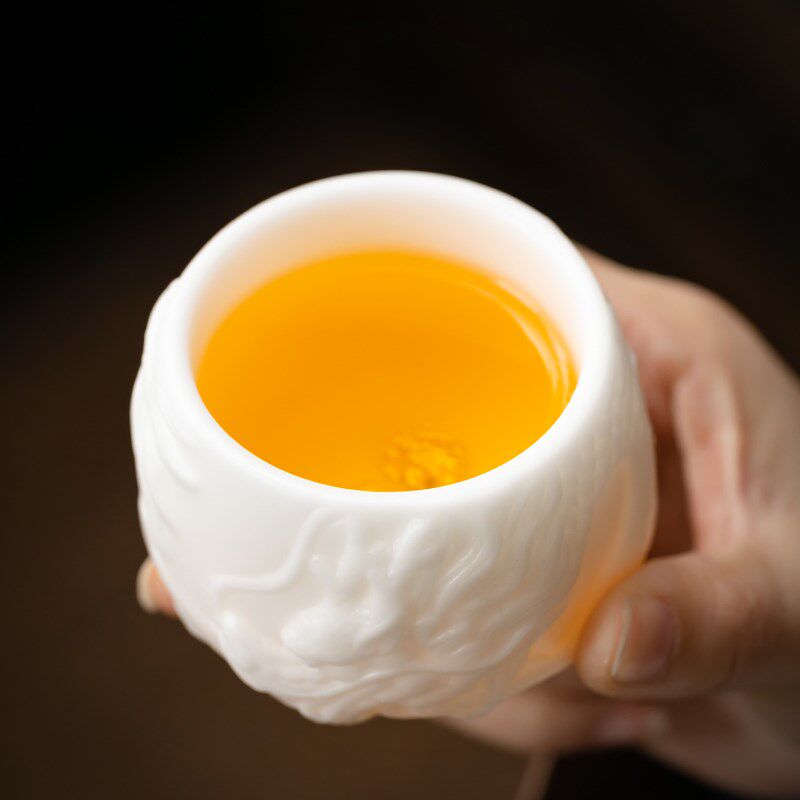 冰种玉瓷镶嵌纯银品茗杯浮雕龙个人专用主人杯陶瓷白瓷茶杯礼盒装