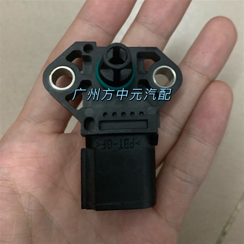 奥迪A4L Q5 B8 A6L涡轮增压进气压力传感器0261230209 038906051E