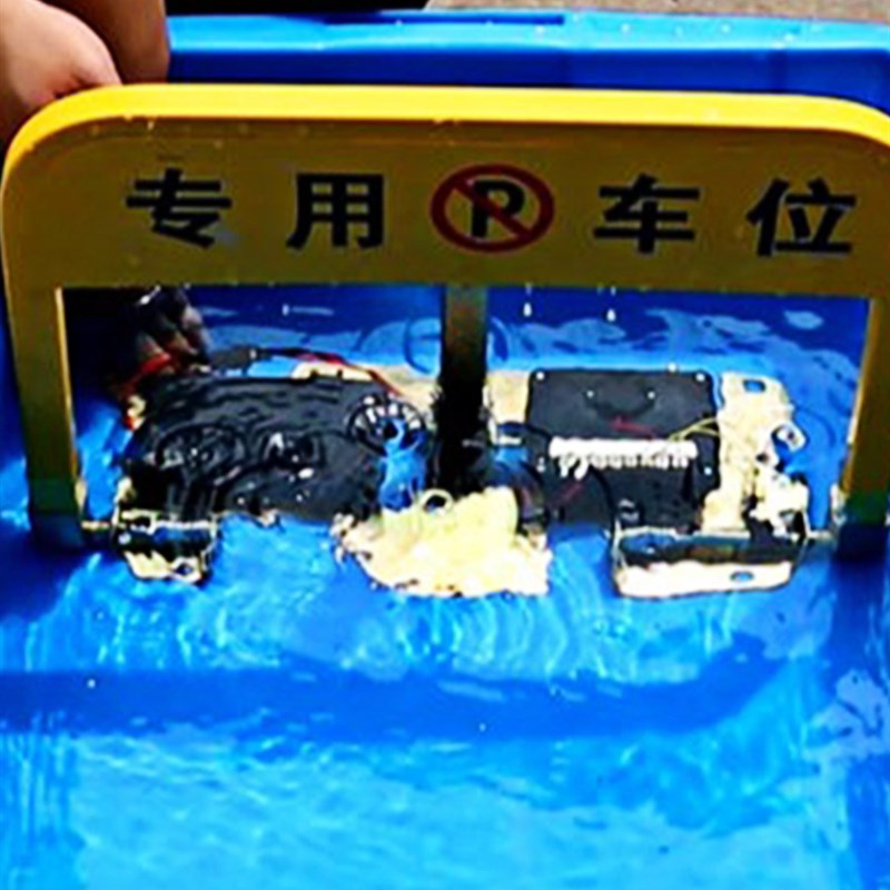 固质智能自动感应遥控车位锁地锁加厚防撞防水停车位地桩占位专用