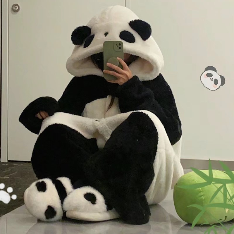 熊猫情侣睡衣女冬款珊瑚绒加绒加厚秋冬季可爱连体睡袍男长款套装