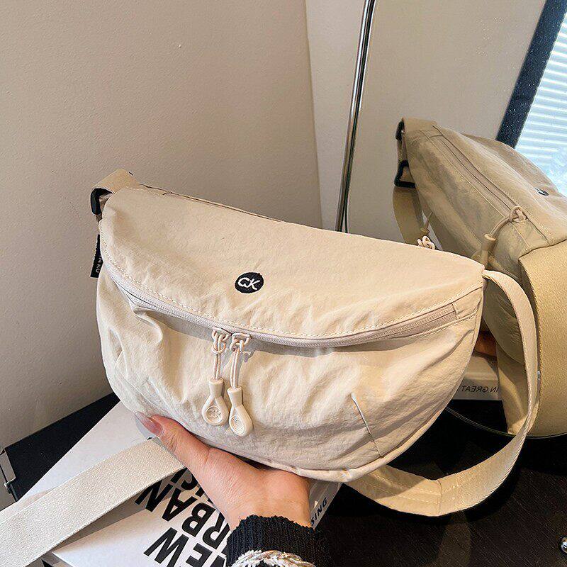 【下单立减30元】新款日系超轻防泼水牛津布男女百搭单肩斜挎包