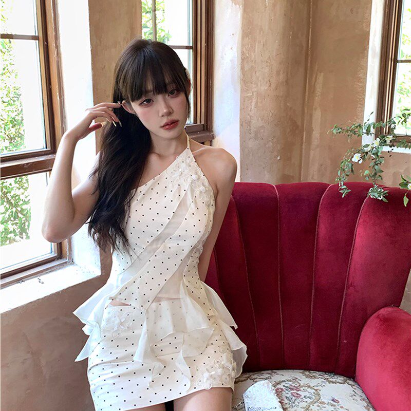 甜梨呆呆 夏季套装女斜肩挂脖波点背心上衣+高腰短款半身裙两件套