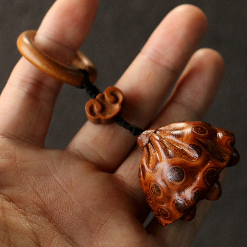 精品纯手工雕刻满钉老竹根雕刻活籽莲蓬小挂件十几年老料竹把玩件