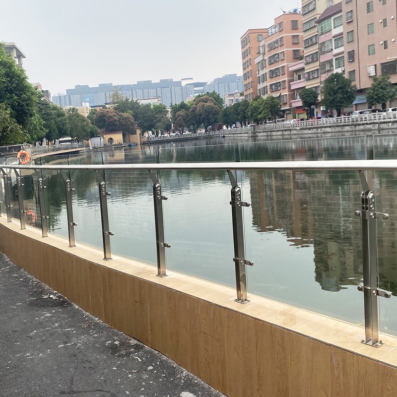 阳台钢化玻璃护栏不锈钢栏杆立柱楼梯扶手商场工程定制玻璃栏板