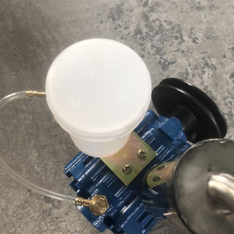 挤奶机配件真空泵奶牛挤奶机脉动吸奶器牛羊通用真空泵家用吸奶机图片