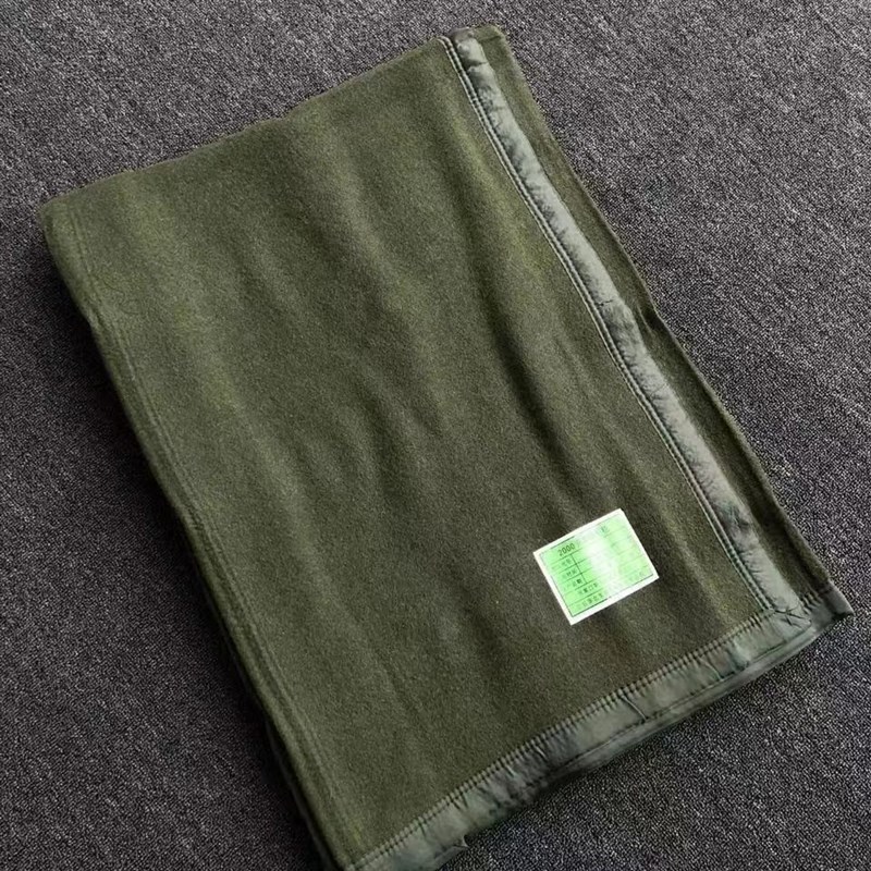 正品军绿色羊毛毯09毛毯2000克草绿羊毛毯保暖毛毯子单人加厚毛毯