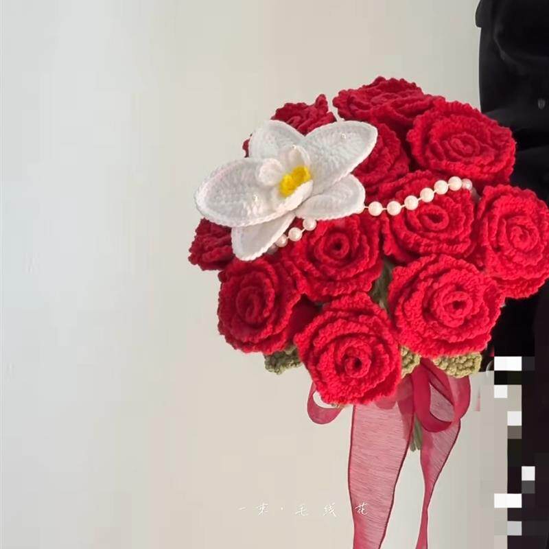新款成品手工编织玫瑰花结婚领证手捧花束送闺蜜女友生日结婚礼物