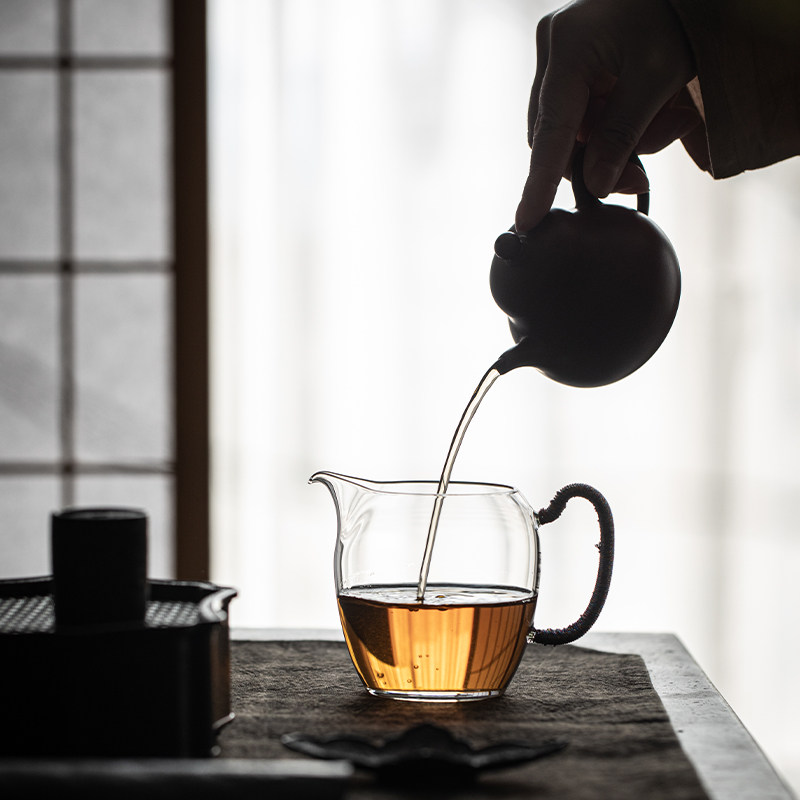 草木祠 加厚耐热玻璃公道杯 鹰嘴茶海 高透高硼硅带把公杯分茶器