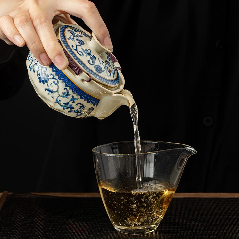汝窑青花缠枝莲盖碗茶杯单个高档防烫手陶瓷手抓壶茶具一人泡茶杯
