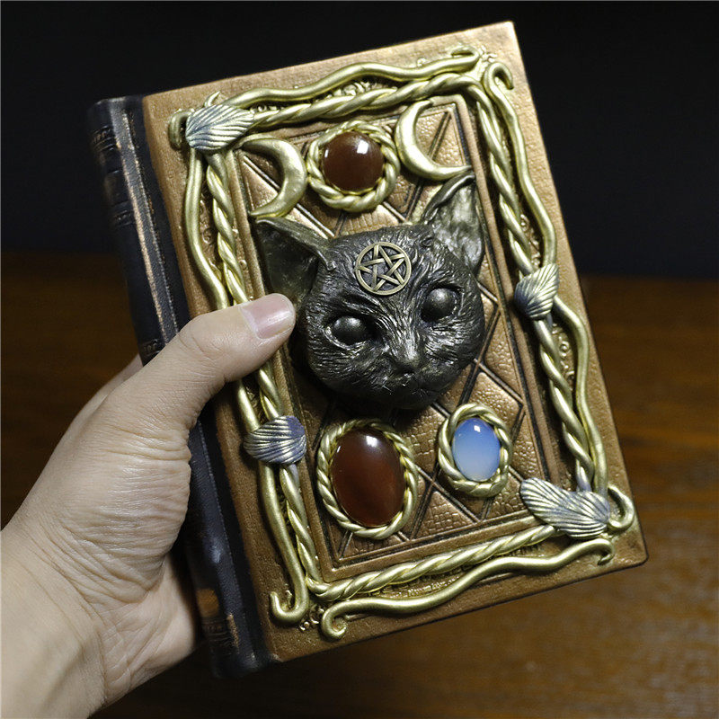 北欧加厚魔法笔记本复古中世纪浮雕宝石水晶五芒星日记事文具本子