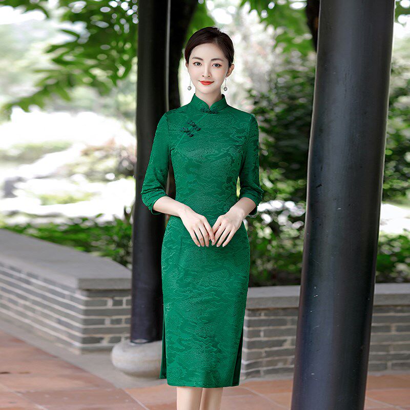 旗袍改良连衣裙2024年秋季中长款妈妈日常优雅复古婚宴礼服祺袍裙