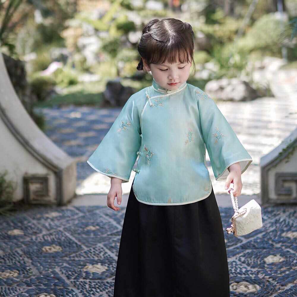 童装中式立领复古民国风套装斜襟倒大袖旗袍女童盘扣短上衣演出服