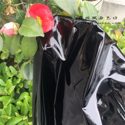 亮面皮革 亮皮针织高弹力PU仿皮料 端庄纯黑色镜面皮革布料面料