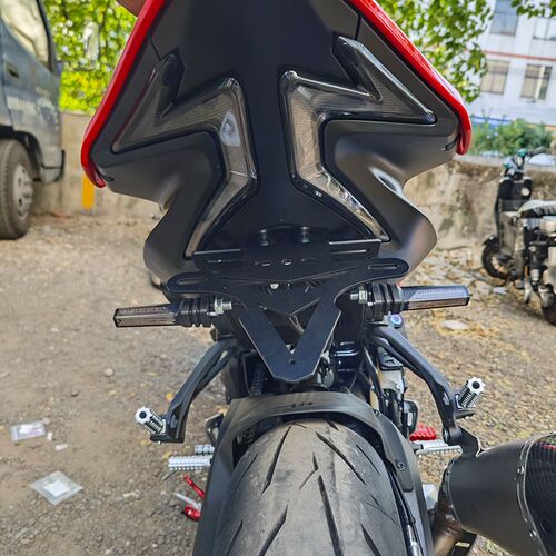 适用无极RR660S短尾改装牌照架无损安装加厚不锈钢摩托车改装配件