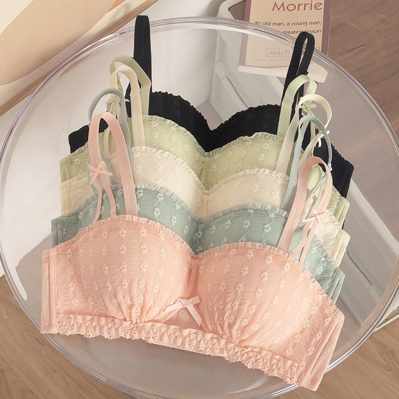 小胸聚拢内衣女无肩带抹胸防滑收副乳上托显大蕾丝少女半杯文胸罩