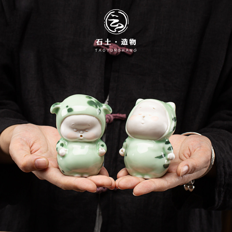 陶瓷创意可爱萌小福猪茶宠线香插手工家用香薰炉檀香香插摆件礼物