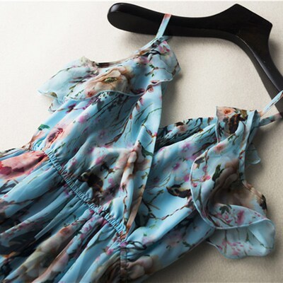 巴厘岛沙滩裙女夏2021新款波西米亚长裙海边度假显瘦雪纺连衣裙仙