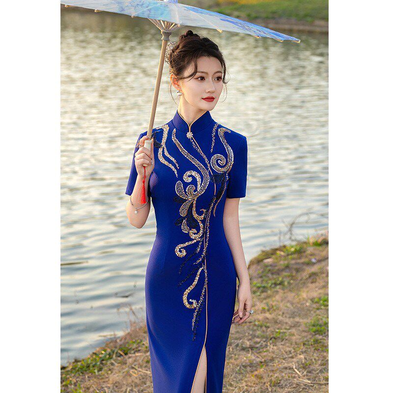 走秀旗袍2024新款高端弹力大码修身花朵优雅中国风演出服金玉满堂