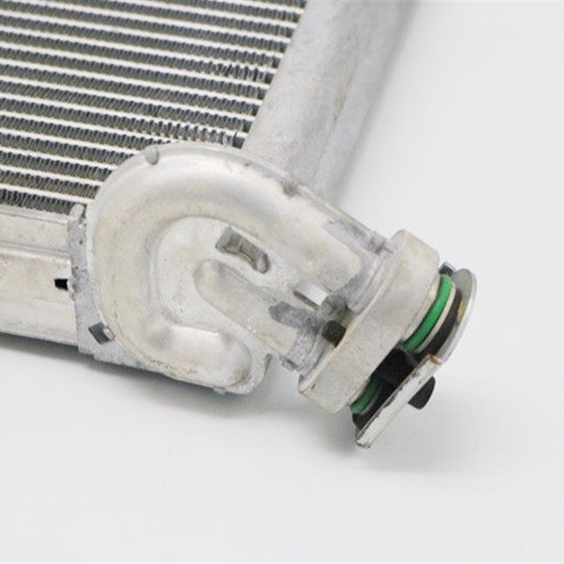 适用于比亚迪速锐 蒸发器芯 G5 宋 元 全新秦 蒸发箱空调器芯配件