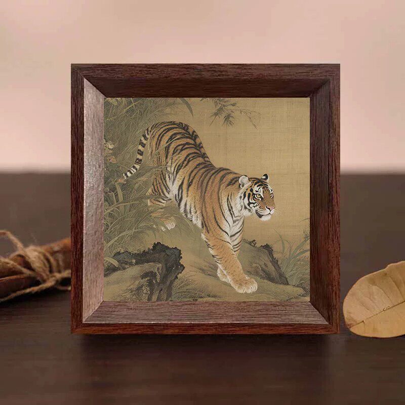 猛虎下山寓意好发财虎相框