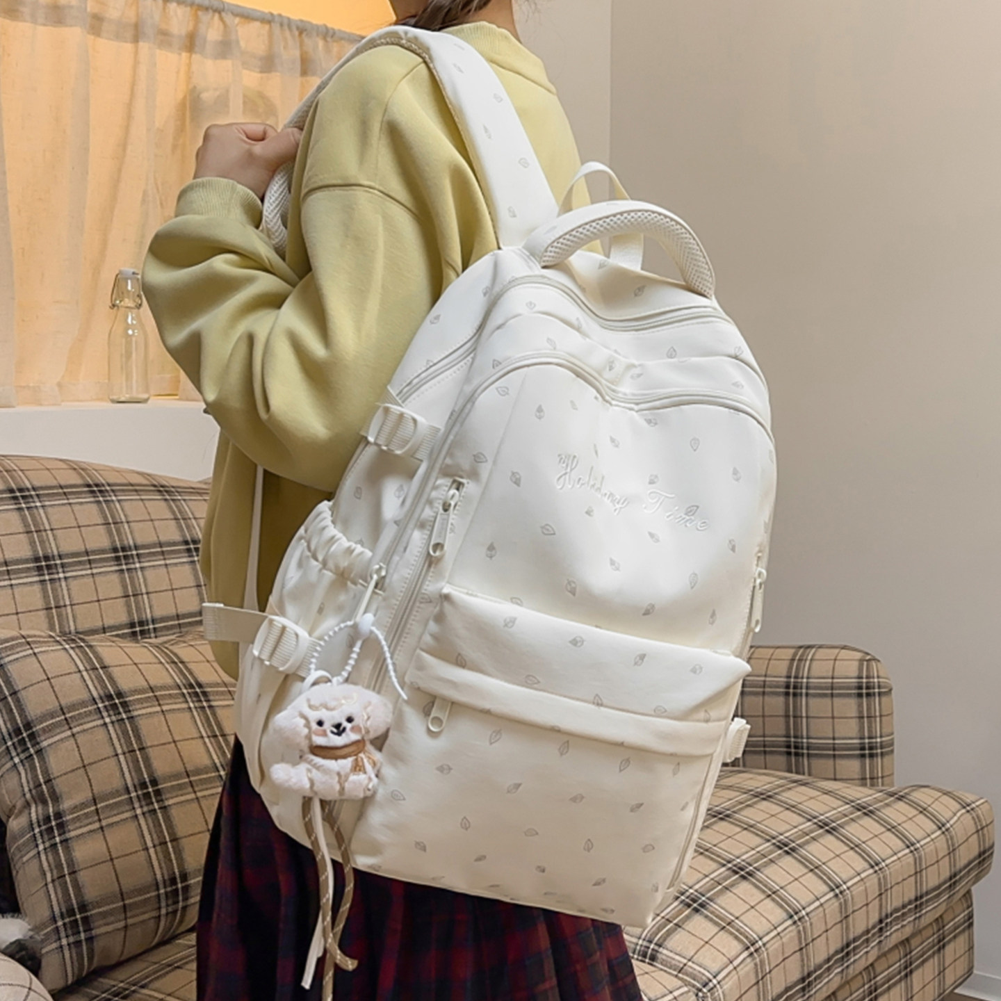 高颜值书包女初中生韩版高中小学生双肩包大学生校园风大容量背包