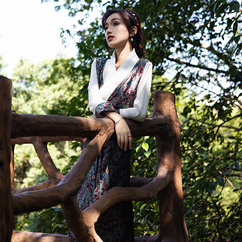 密西可可藏式女西藏服翻领假两件藏装博拉藏裙藏族服装女新款旅拍
