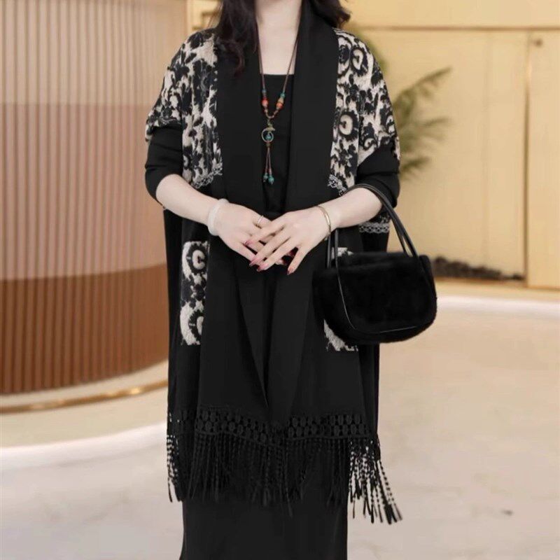 新款秋季显瘦拼接披肩针织休闲宽松大码女装外套中长款流苏百搭披