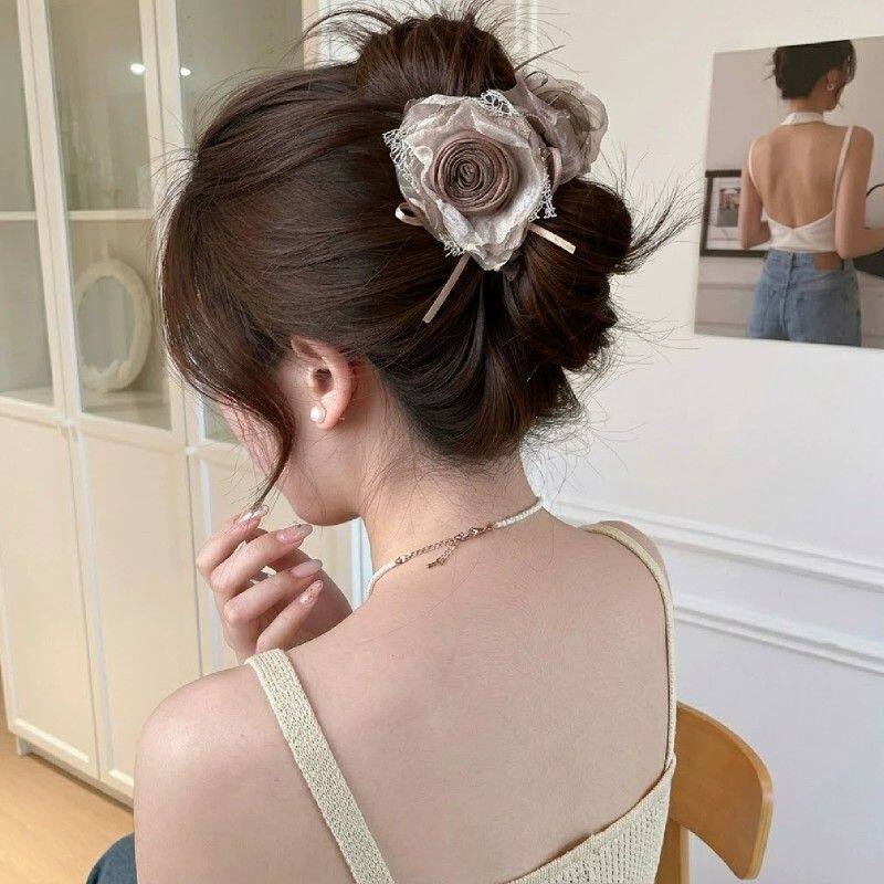 超仙蕾丝花朵抓夹女款高级感后脑勺盘发鲨鱼夹温柔氛围感发夹发饰