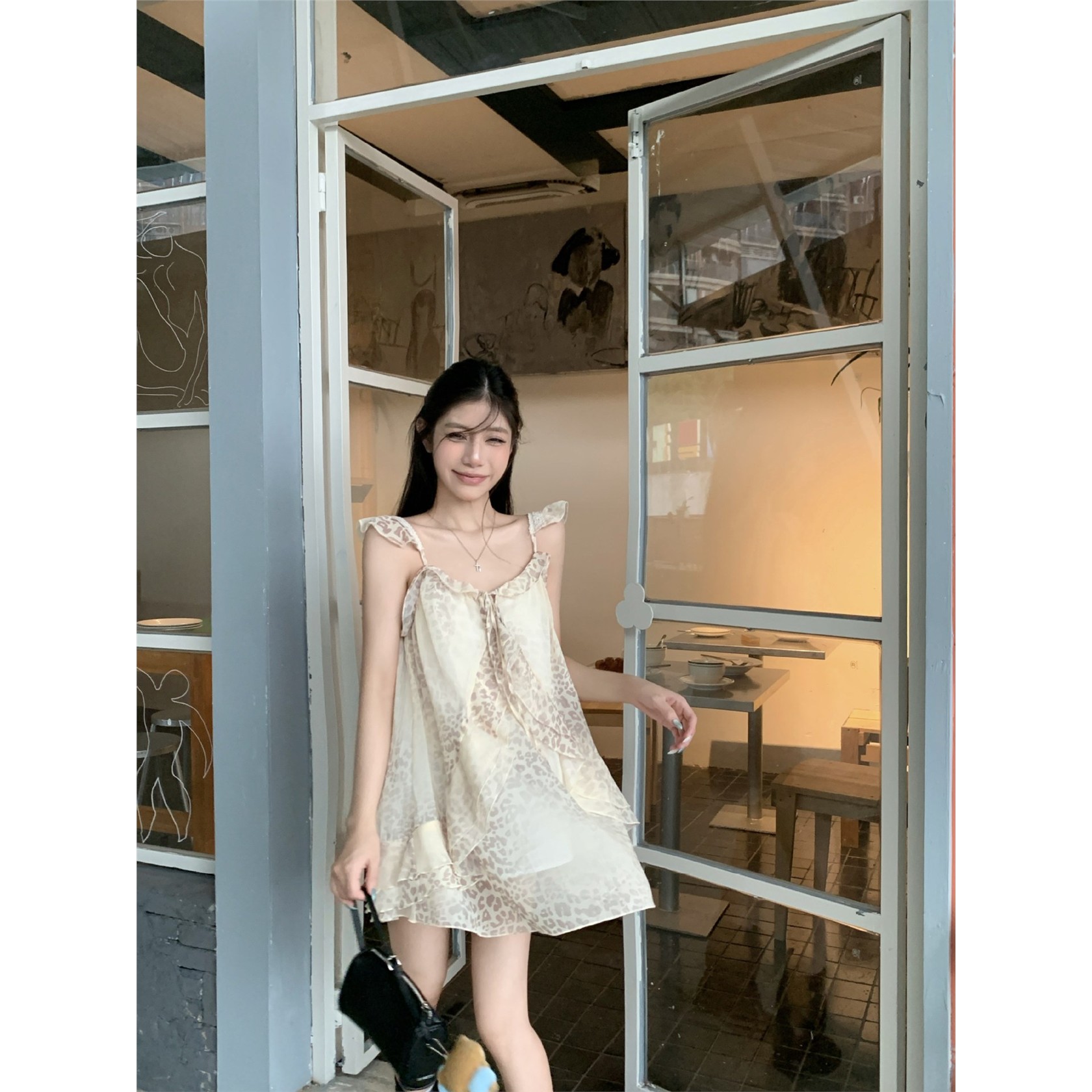 美式辣妹豹纹吊带连衣裙