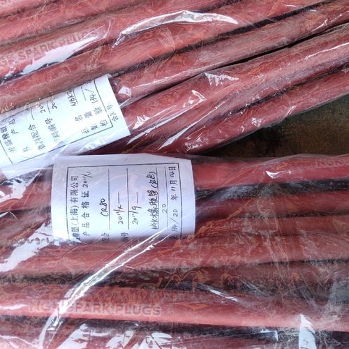 纯正NGK火花塞拆卸橡胶棒专用工具火花塞橡胶套筒胶棒火嘴安装锥