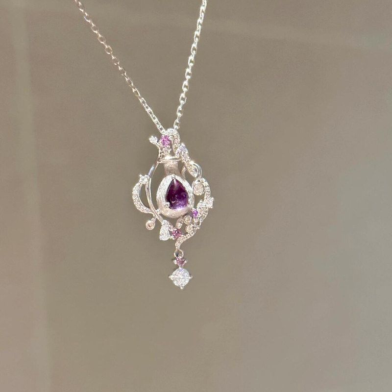 香水瓶轻奢小众高级感吊坠锁骨链