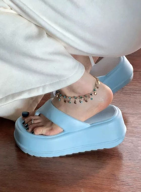蓝色厚底人字拖鞋女夏季外穿增高夹脚海边沙滩防滑凉拖鞋2026新款
