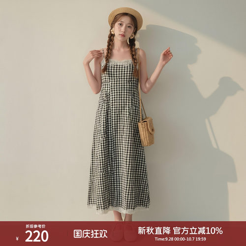 西町村屋法式复古吊带连衣裙格纹夏季新款简约通勤气质XAAB10210