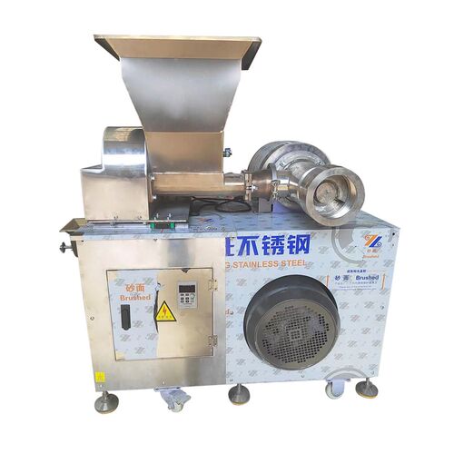 商用全自动牛筋面机自熟辣条机家用小型麻辣片机仿手工辣棒辣条机