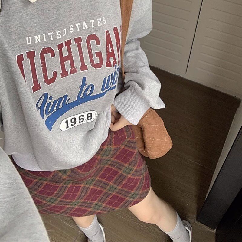 大码复古红色格子半身裙女秋冬学院风高腰显瘦格纹包臀裙a字短裙