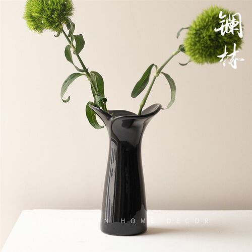 景德镇侘寂风黑色陶瓷花瓣小花瓶新中式家居客厅花器桌面装饰雨墨