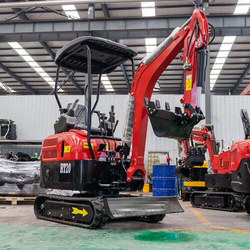 工厂发货2000kg液压先导小型挖机出口荷兰农用多功能迷你挖掘机