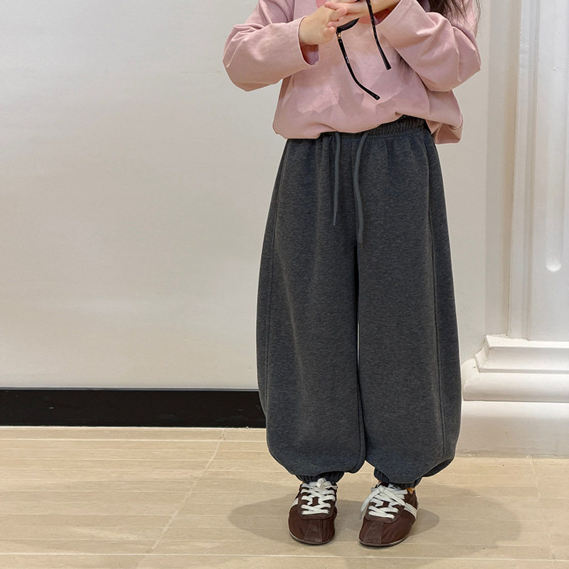 女童运动裤2026秋季新款中大儿童宽松休闲卫裤小女孩洋气长裤童装