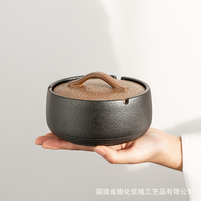 陶瓷烟灰缸带盖个性潮流防飞灰尘家用客厅办公室复古大号烟缸家居