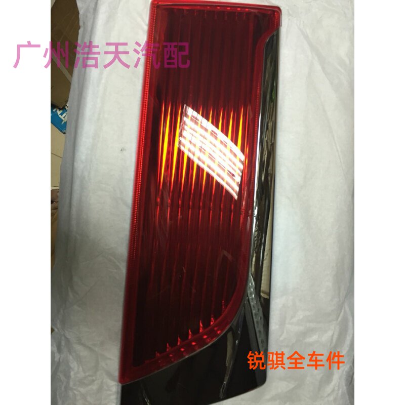 商务车面包车多功能车NV200后尾灯内后照明灯里面的假灯