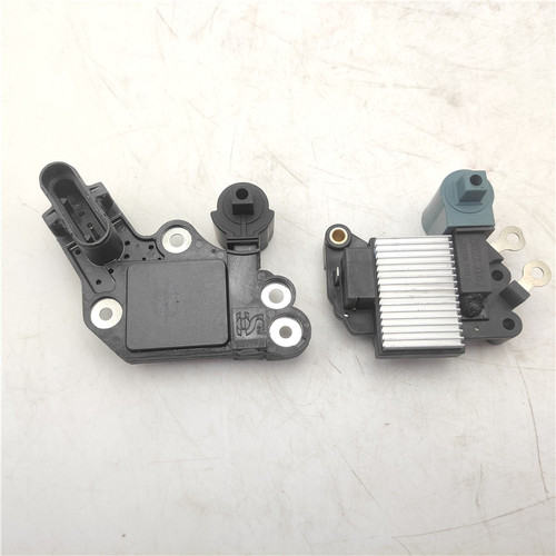 适用豪沃T7H TX T5G汕德卡C7H豪瀚N7G斯太尔重汽曼发电机调节器