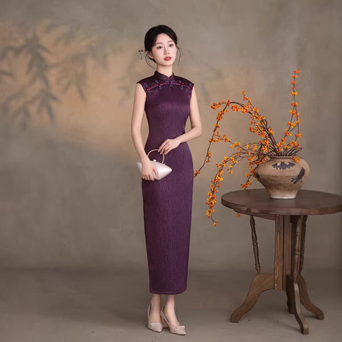 2026新款新中式时尚改良无袖长款紫色年轻款女士妈妈旗袍送考
