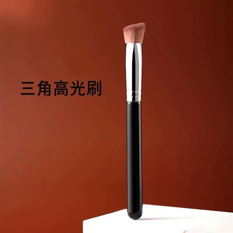 卡丽色三角高光刷软毛熨斗刷腮红刷遮瑕刷纤维毛化妆刷不扎脸便携图片