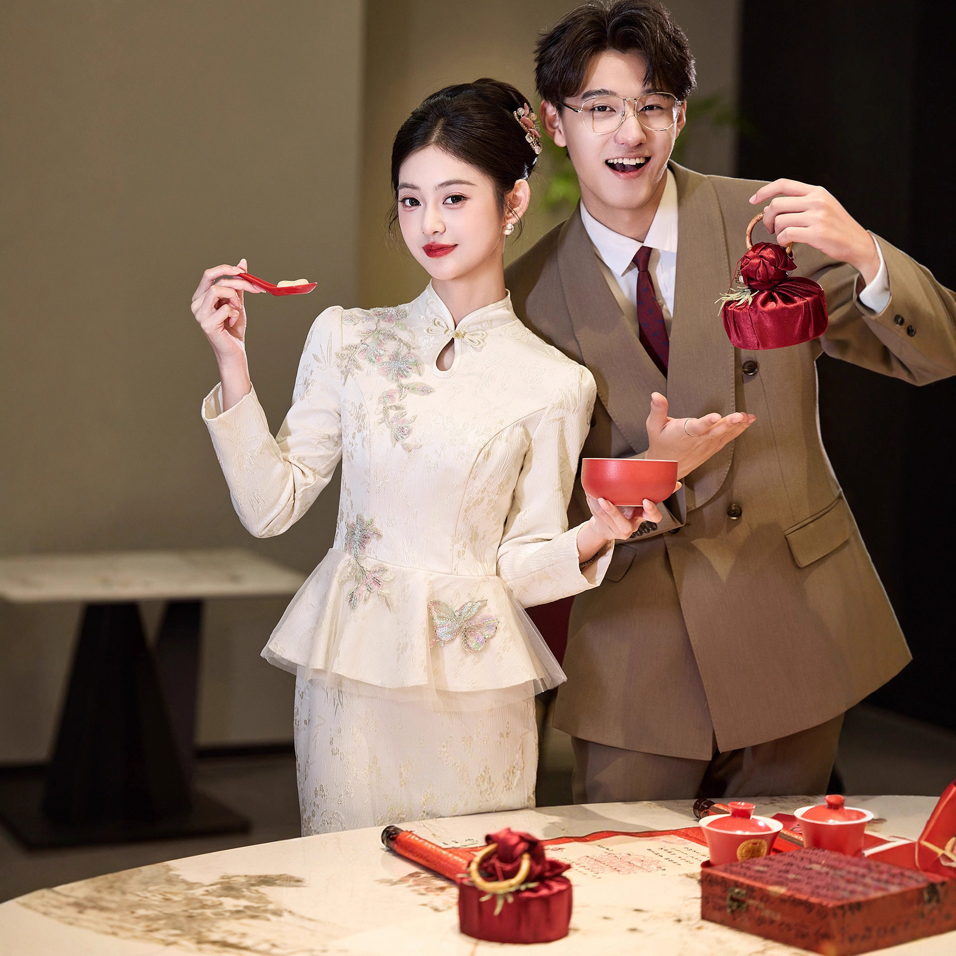 2026新款敬酒服新娘新中式冬季旗袍订婚宴礼服裙女结婚长袖感